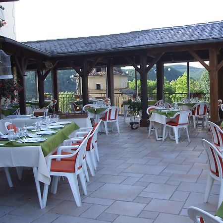L'Oustal Del Barry Hotel Najac Exterior photo