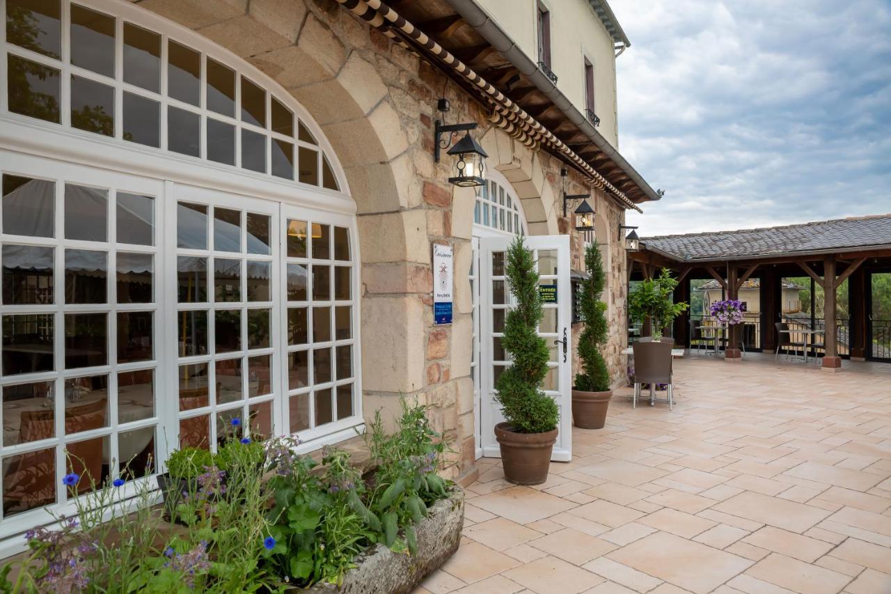L'Oustal Del Barry Hotel Najac Exterior photo