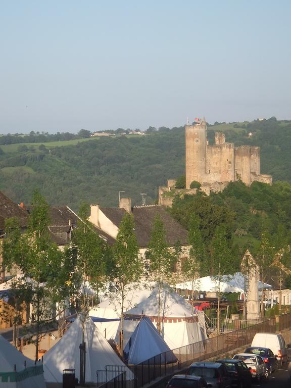 L'Oustal Del Barry Hotel Najac Exterior photo