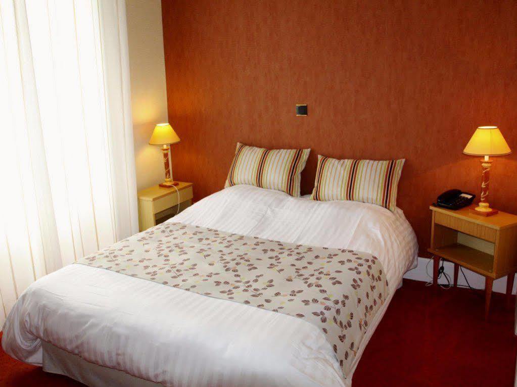 L'Oustal Del Barry Hotel Najac Exterior photo